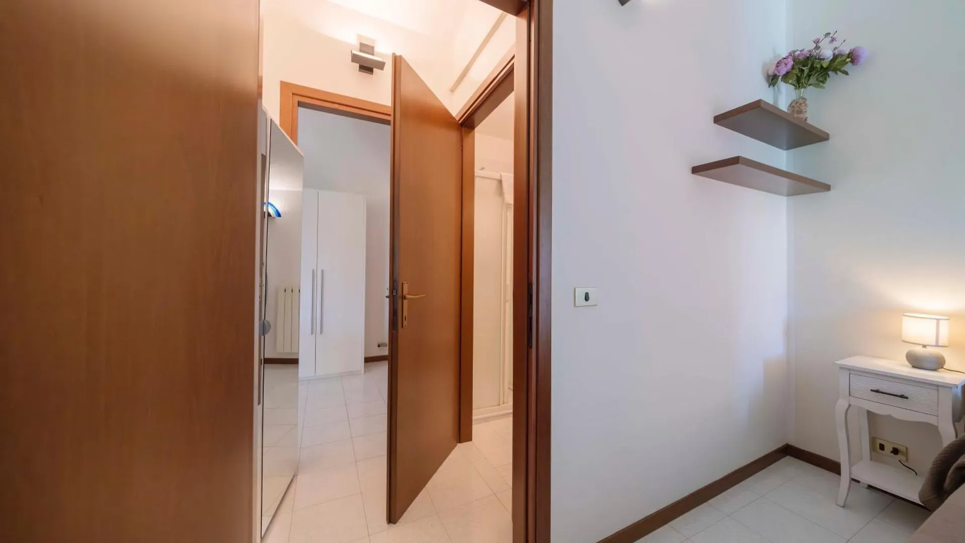 La Palma Ferienwohnung Mit Poolblick Lazise 0*,  Italië